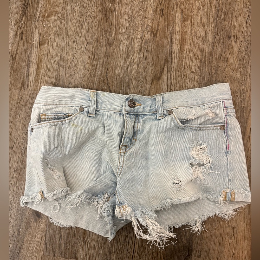 PINK Victoria's Secret Light Blue Distressed Jean Shorts Size 4